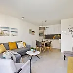 Huswell - With Natural Swimming Pool *