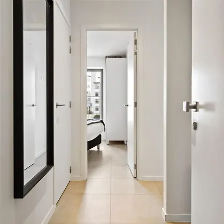 Huswell - With Natural Swimming Pool